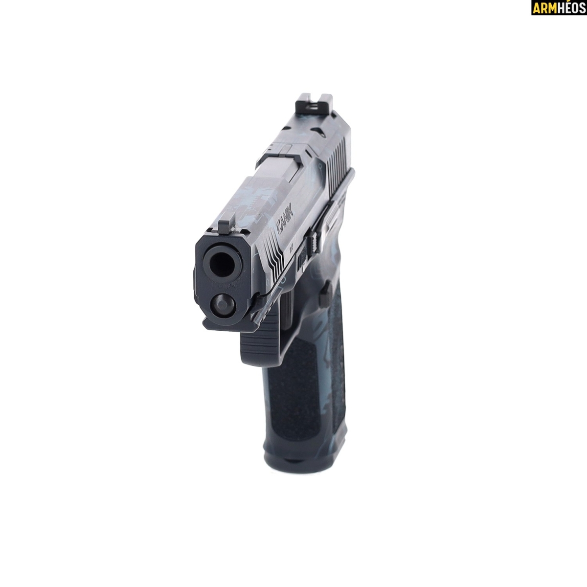 CANIK PISTOLET METE SFT CREATION BLUE 9X19 série limitée 60 exemplaires pour la France - front CANIK PISTOLET METE SFT CREATION BLUE 9X19 série limitée 60 exemplaires pour la France - front