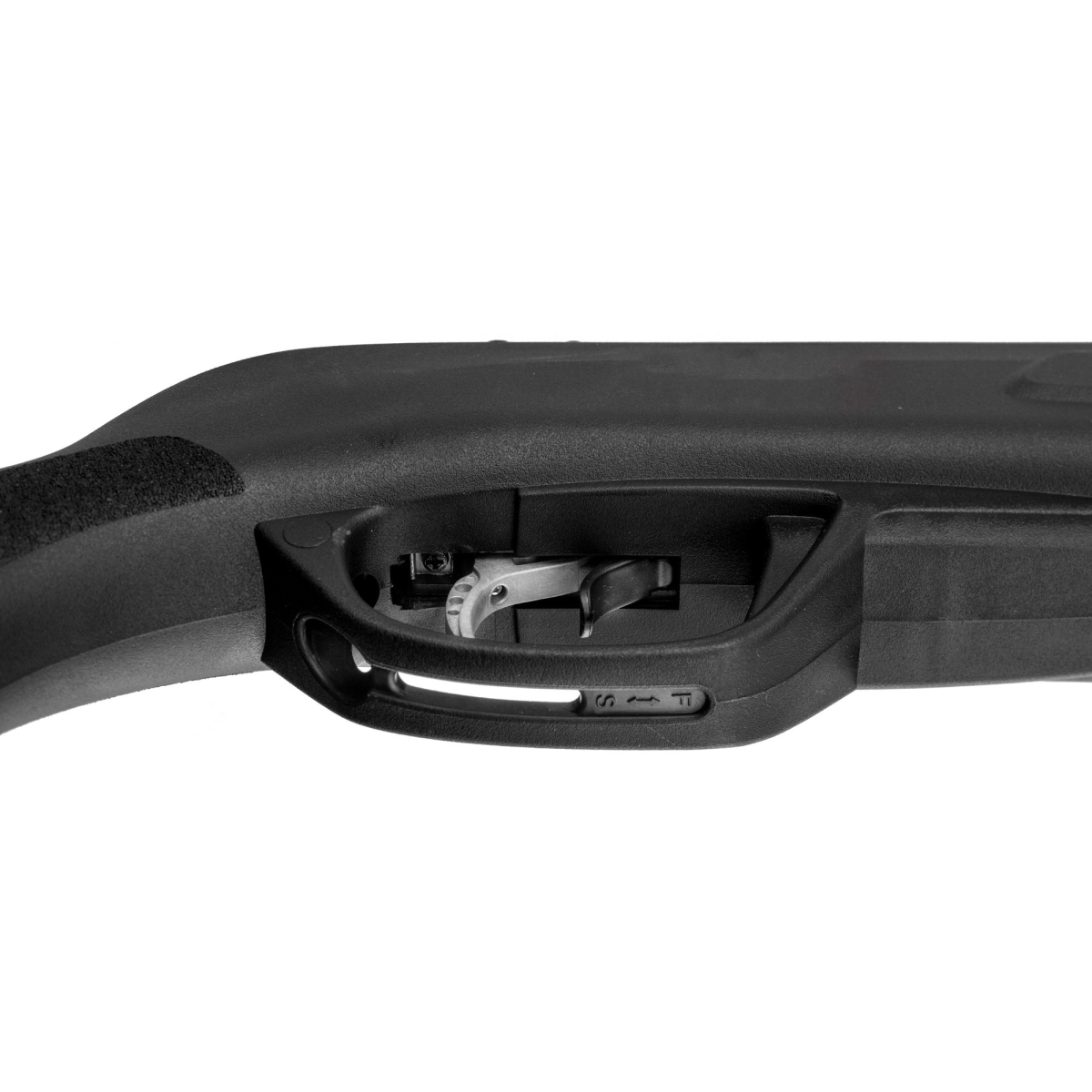 CARABINE GAMO BLACK FUSION IGT 29 JOULES + 4X32 WR CARABINE GAMO BLACK FUSION IGT 29 JOULES + 4X32 WR