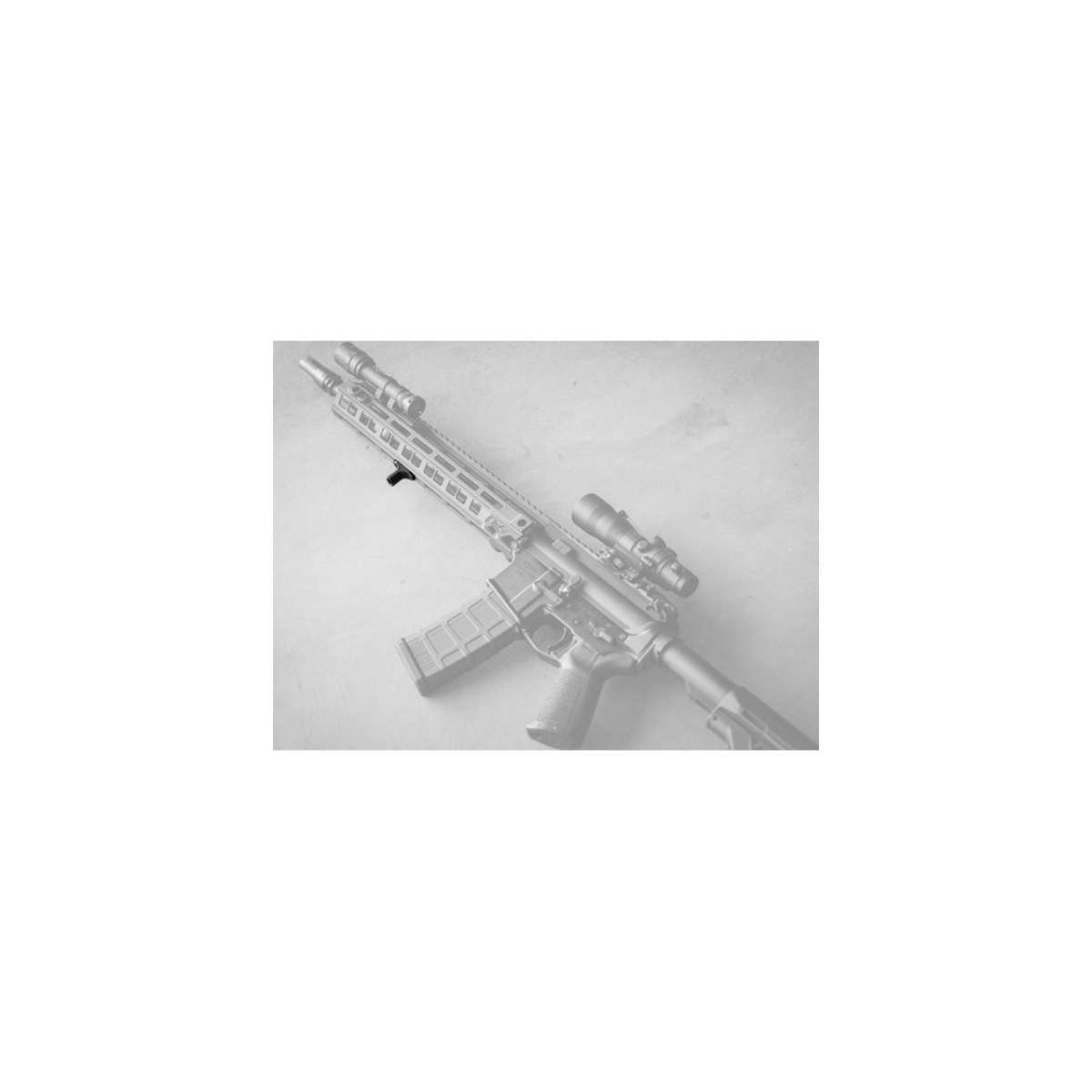 ARISAKA CALE MAIN / DOIGT M-LOK ARISAKA CALE MAIN / DOIGT M-LOK